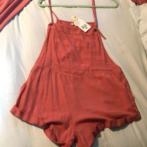 Billabong romper NWT